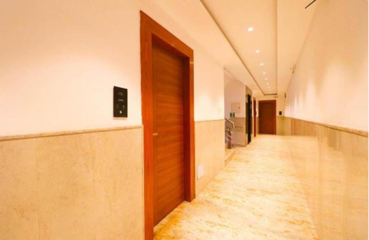 Hotel Royal Sky Luxury Near Delhi Airport New Delhi Buitenkant foto